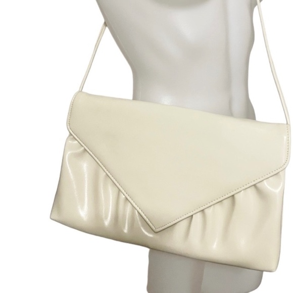 Vintage  Cream Handbag - Picture 1 of 4